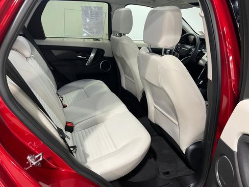 Used 2025 Land Rover Discovery Sport S image 33