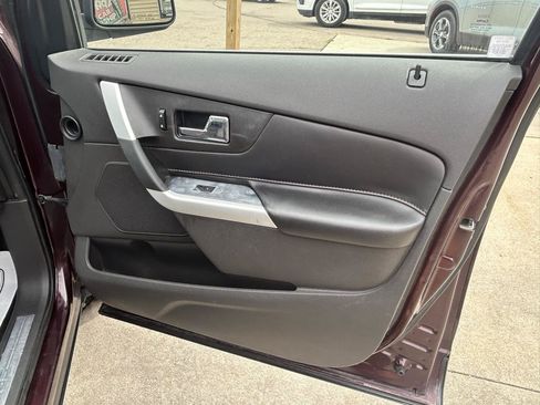 Used 2011 Ford Edge Limited w/ 301A Rapid Spec Order Code FWD image 16