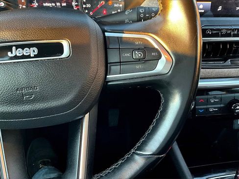 Used 2022 Jeep Compass Latitude image 16