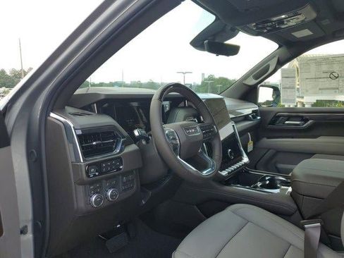 New 2026 GMC Yukon XL Elevation w/ Elevation Premium Package AWD/4WD image 16