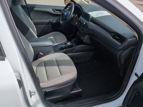 Used 2020 Ford Escape S image 23