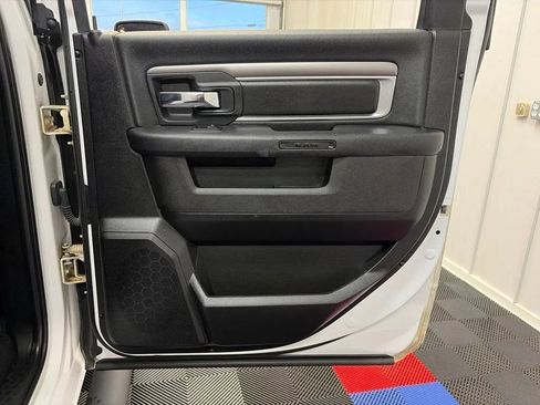 Used 2022 RAM 1500 Warlock AWD/4WD image 16