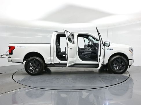 New 2025 Ford F150 Lightning Lariat w/ Max Trailer Tow Package image 4