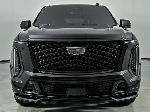 Used 2026 Cadillac Escalade ESV V AWD/4WD image 4