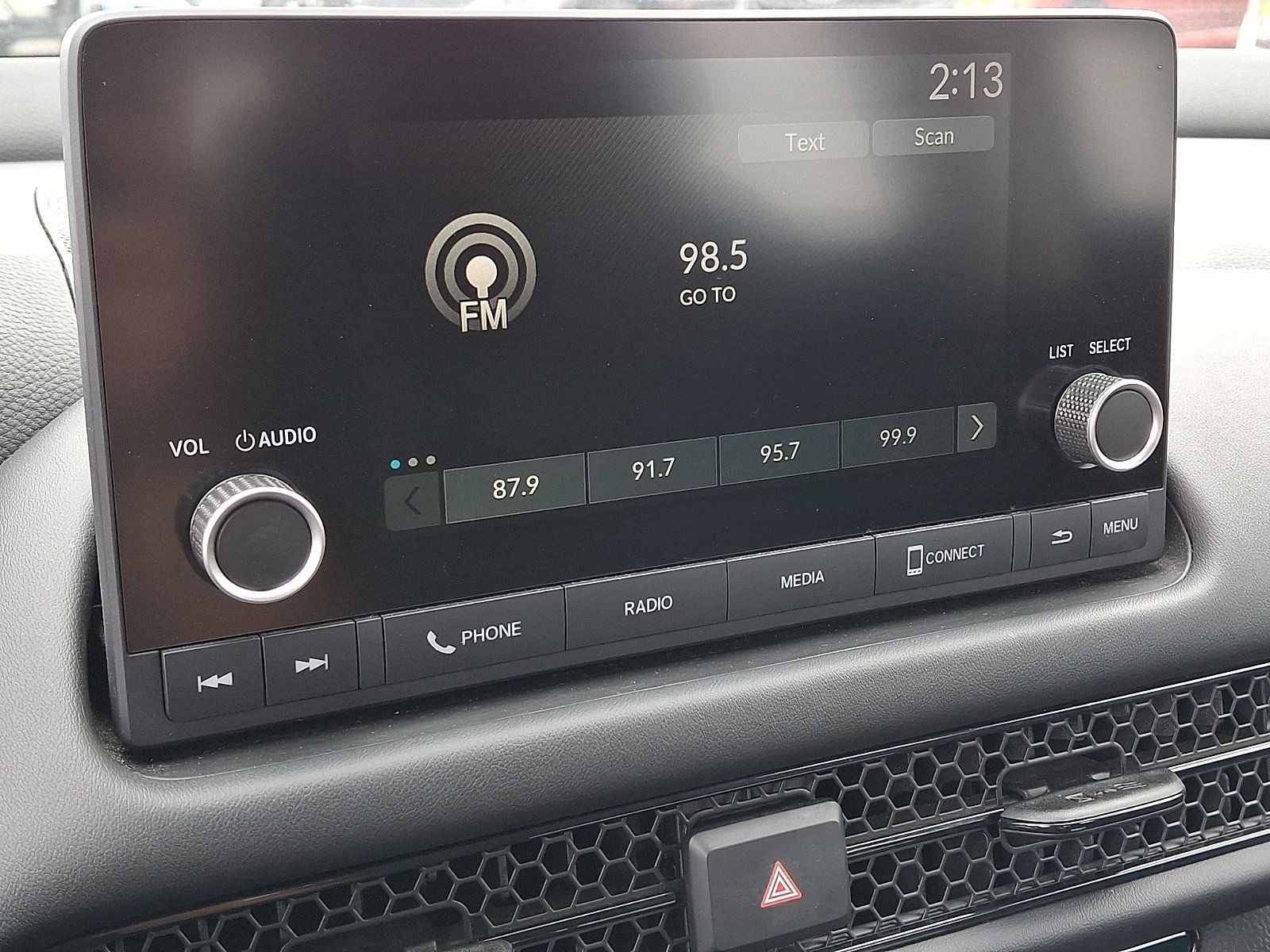 Used 2023 Honda HR-V LX image 16