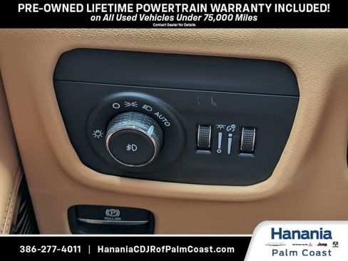 Used 2025 Jeep Grand Cherokee Summit AWD/4WD image 30
