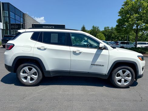 Used 2020 Jeep Compass Latitude w/ Cold Weather Group AWD/4WD image 5