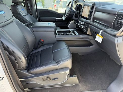 New 2026 Ford F250 Platinum AWD/4WD image 12