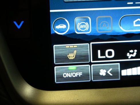 Used 2025 Subaru Outback Premium image 33