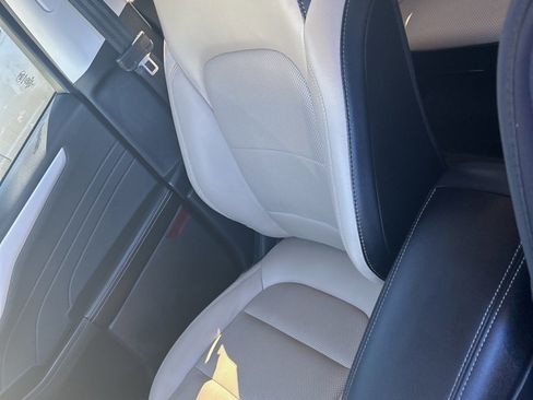 Used 2022 Ford Escape SEL image 3