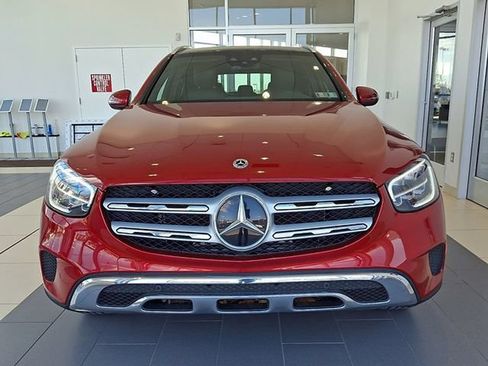 Used 2021 Mercedes-Benz GLC 300 4MATIC image 2