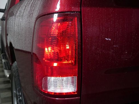 Used 2018 RAM 1500 Express w/ Express Value Package image 11