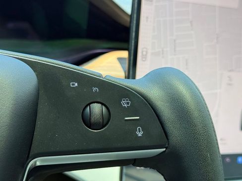 Used 2024 Tesla Model X AWD/4WD image 15
