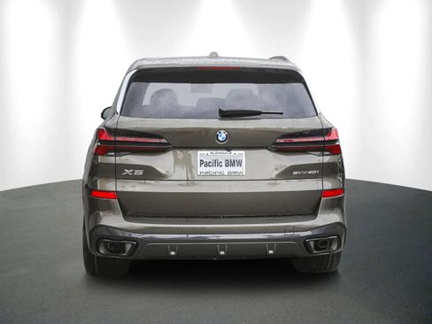 New 2026 BMW X5 sDrive40i w/ M Sport Package image 5