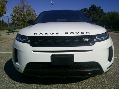 Used 2016 Land Rover Range Rover Sport HSE image 19