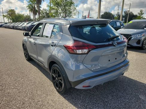 Used 2022 Nissan Kicks SR w/ Interior Electronics Package FWD image 4