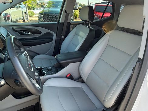 Used 2022 GMC Terrain SLT w/ Infotainment Package II AWD/4WD image 18
