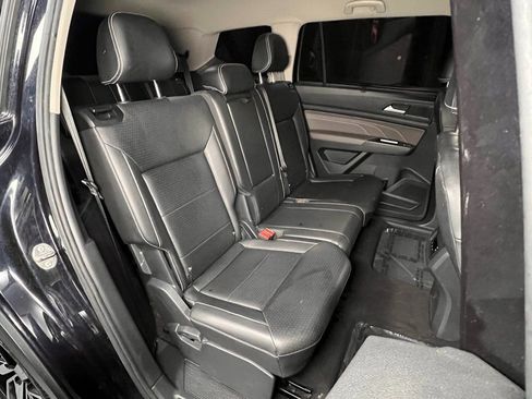 Used 2023 Volkswagen Atlas SE image 9