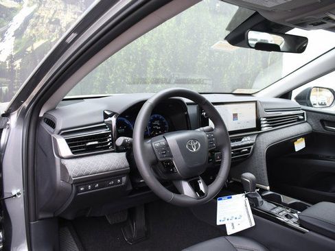 New 2026 Toyota Camry XLE image 6