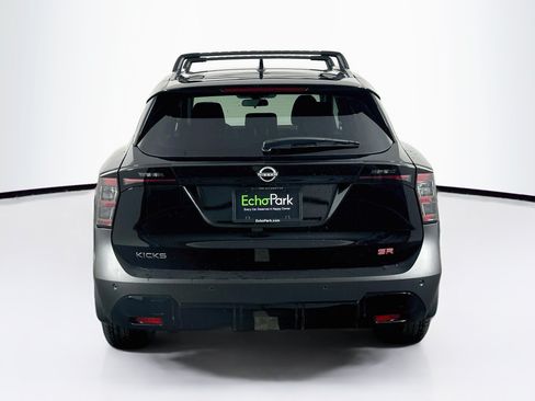 Used 2026 Nissan Kicks SR w/ Cold Weather Package FWD image 7