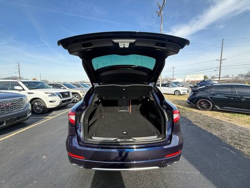 Used 2019 Maserati Levante GranLusso image 18
