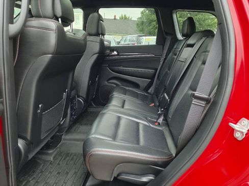 Used 2020 Jeep Grand Cherokee Trailhawk w/ Trailhawk Luxury Group AWD/4WD image 14