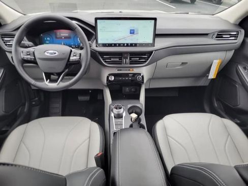 New 2025 Ford Escape SE w/ PHEV Premium Package image 16