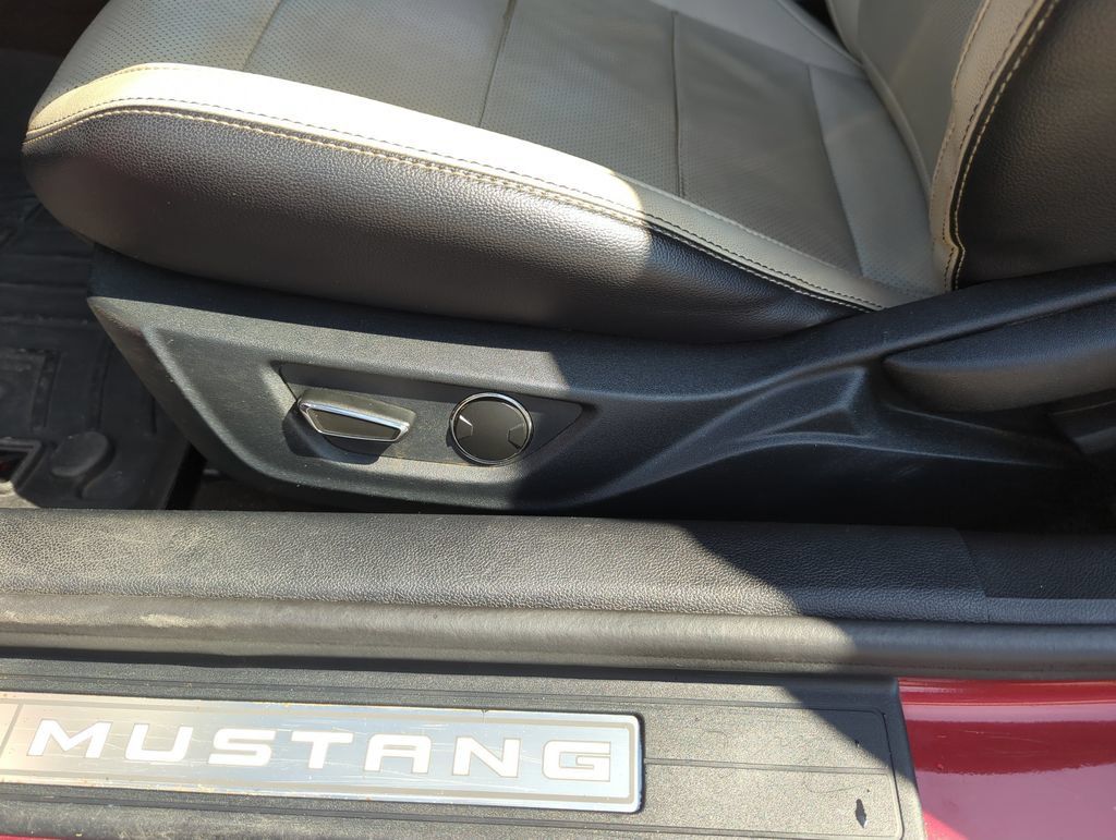 Used 2016 Ford Mustang GT Premium w/ Equipment Group 401A RWD image 13