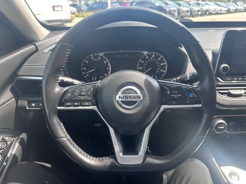 Used 2020 Nissan Altima 2.5 SV AWD/4WD image 15