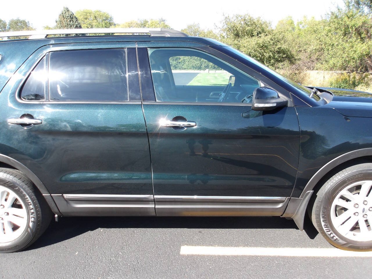 Used 2014 Ford Explorer XLT w/ Equipment Group 202A FWD image 36