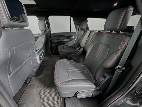 Used 2023 Ford Expedition Limited AWD/4WD image 22