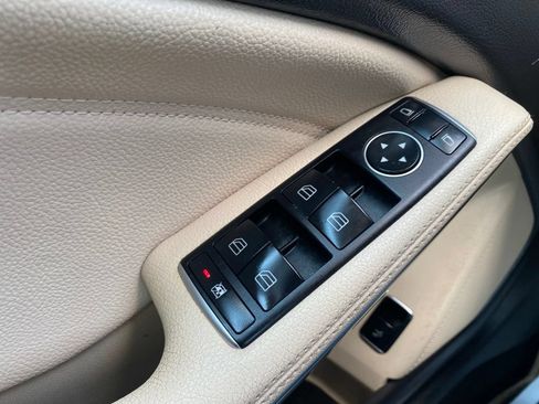 Used 2019 Mercedes-Benz GLA 250 4MATIC image 23