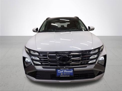 Certified 2025 Hyundai Tucson Limited AWD/4WD image 3