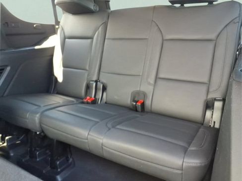 Used 2025 Chevrolet Tahoe LT AWD/4WD image 18