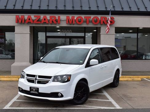 Used 2019 Dodge Grand Caravan GT image 2