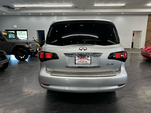 Used 2011 INFINITI QX56 4WD w/ Deluxe Touring Pkg image 6