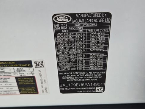 Used 2023 Land Rover Range Rover Sport SE AWD/4WD image 14