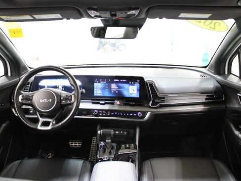 Used 2023 Kia Sportage X-Pro image 2