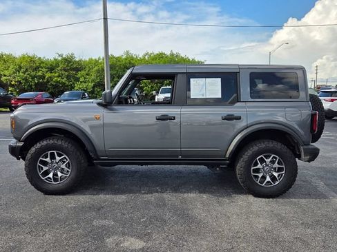 Used 2025 Ford Bronco Badlands AWD/4WD image 4