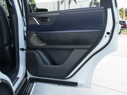 Certified 2026 INFINITI QX80 4WD image 34