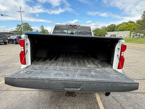 Used 2021 Chevrolet Silverado 3500 High Country w/ Z71 Off-Road Package AWD/4WD image 5
