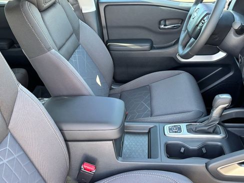 New 2026 Nissan Frontier SV image 12