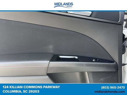 Used 2016 Ford Fusion SE w/ Equipment Group 201A FWD image 12