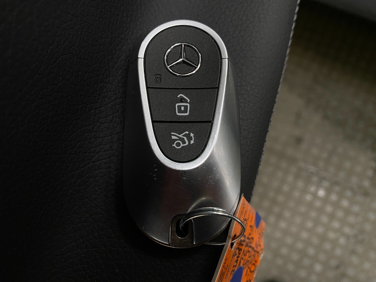 Used 2026 Mercedes-Benz GLC 300 4MATIC image 32
