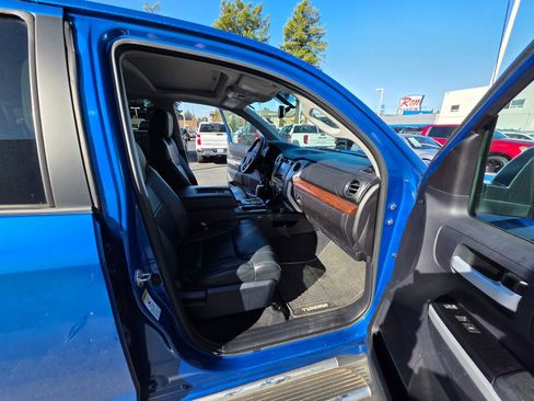 Used 2016 Toyota Tundra Limited w/ Limited Premium Package image 14