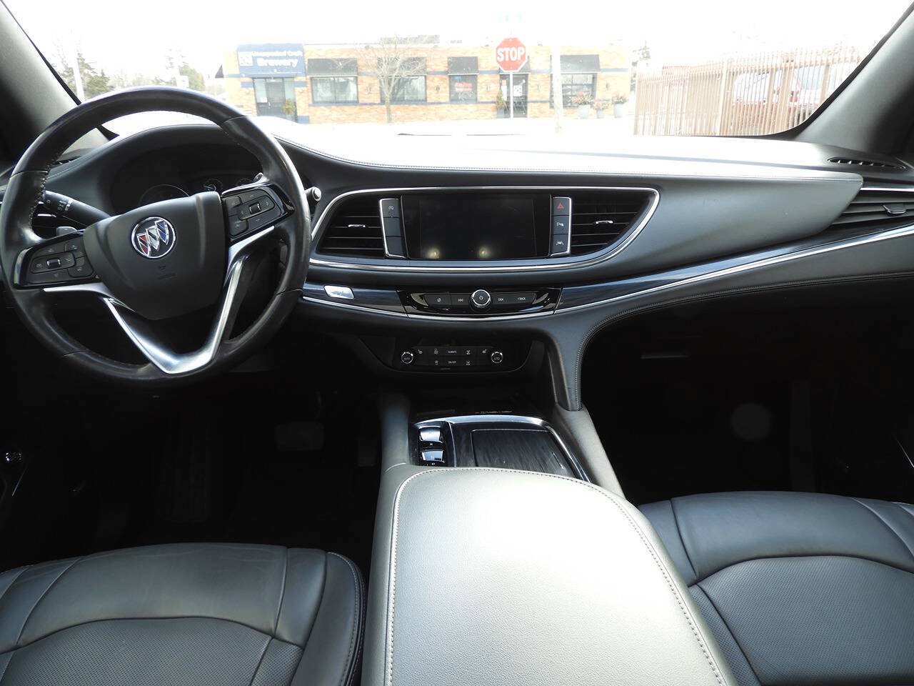 Used 2022 Buick Enclave Essence w/ Experience Buick Package FWD image 25