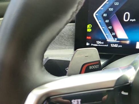 Used 2023 BMW 740i w/ Executive Package image 45