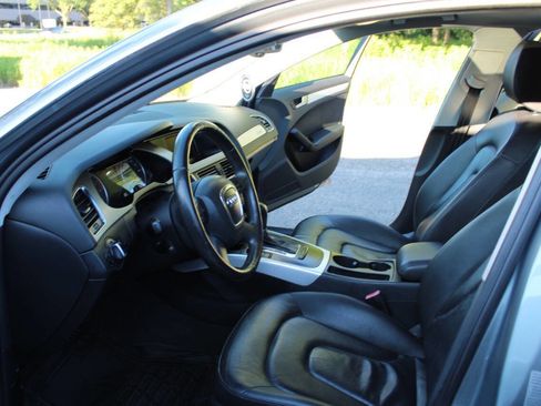 Used 2009 Audi A4 2.0T Premium Plus image 17