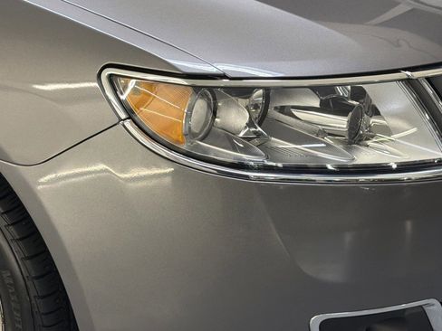 Used 2011 Lincoln MKZ w/ Sport Appearance Pkg image 10