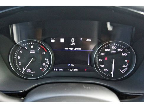 Certified 2024 Cadillac XT5 Sportv w/ Technology Package image 8